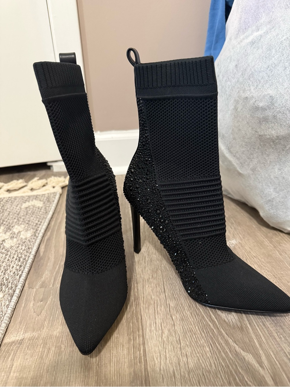 Steve Madden Black Knit Pointed Stiletto Ankle Boots with Sparkle Side